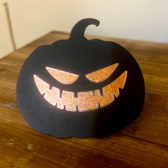 Bella & Jack cat and fishbone earrings - Picture 2 of 3